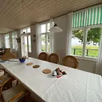 Historisches Strandanwesen Mit Meerblick By Interhome 度假居