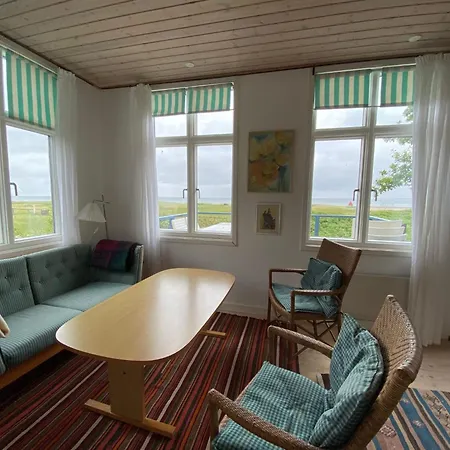 Dom wakacyjny Historisches Strandanwesen Mit Meerblick By Interhome *