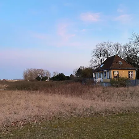 Historisches Strandanwesen Mit Meerblick By Interhome Σπίτι διακοπών *