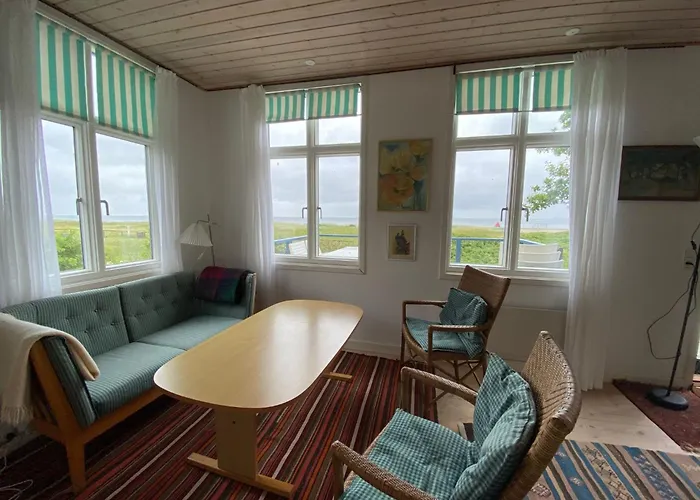 Holiday home Historisches Strandanwesen Mit Meerblick By Interhome *